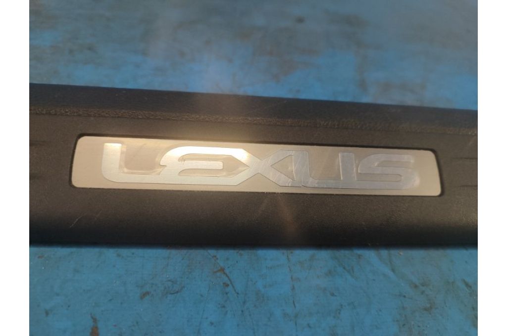 67913-52280 | wewnętrzna osłona progu przed. praw. LEXUS LBX 23- (366783) - Zdjęcie 2