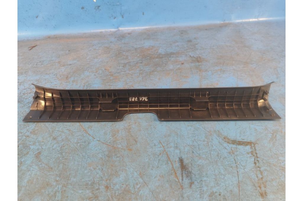 67913-52280 | wewnętrzna osłona progu przed. praw. LEXUS LBX 23- (366783) - Zdjęcie 4