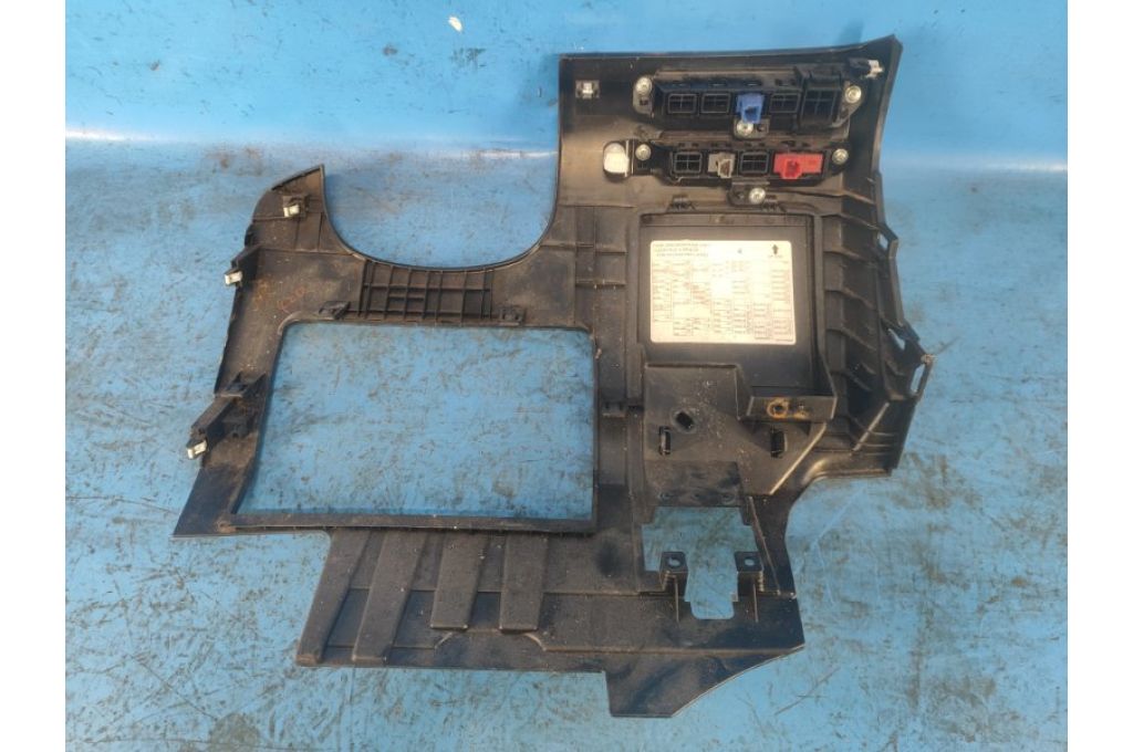 68106-6RB0A | Plastik wewnętrzny przed. lew. NISSAN X-TRAIL/ROGUE T33 20- (366930) - Zdjęcie 5