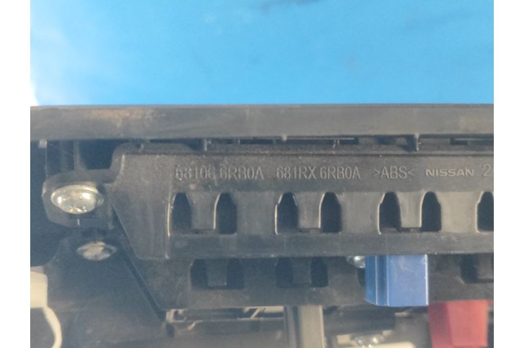 68106-6RB0A | Plastik wewnętrzny przed. lew. NISSAN X-TRAIL/ROGUE T33 20- (366930) - Zdjęcie 8