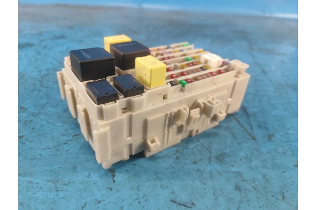 24350-6RA0C | Skrzynka bezpiecznikow wewnętrznych NISSAN X-TRAIL/ROGUE T33 20- (366935) - Zdjęcie 2