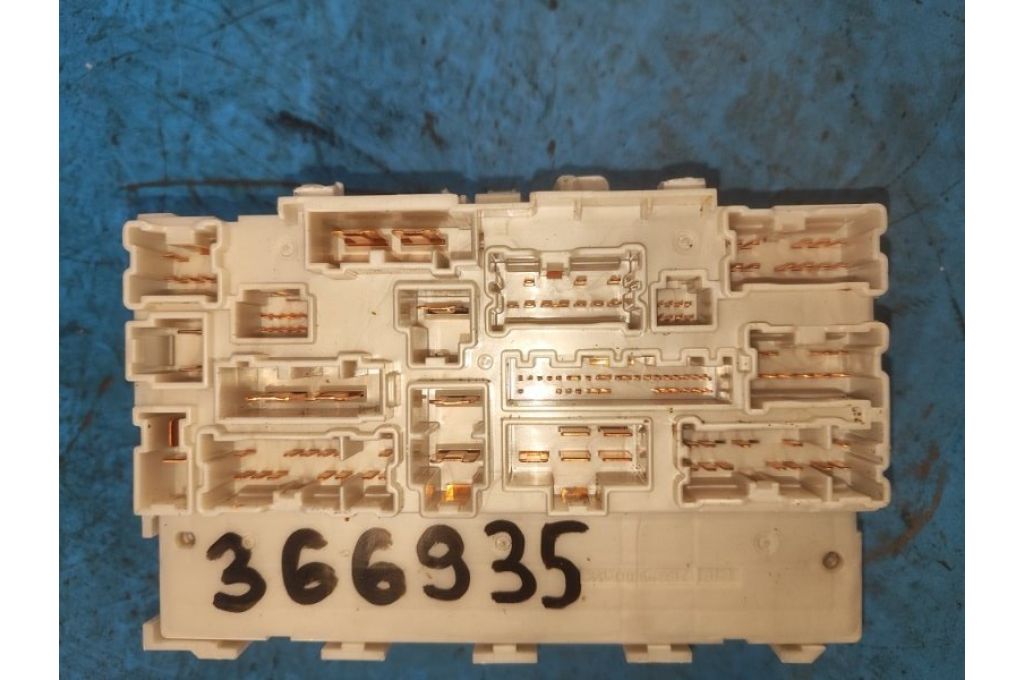 24350-6RA0C | Skrzynka bezpiecznikow wewnętrznych NISSAN X-TRAIL/ROGUE T33 20- (366935) - Zdjęcie 6