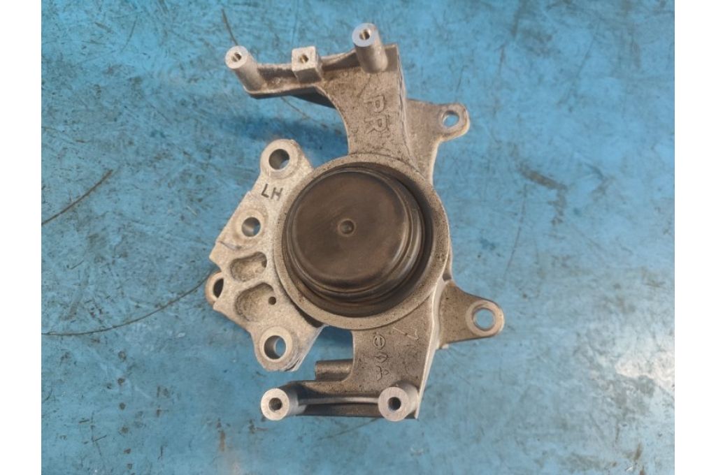 11220-6RA0A | Poduszka automatycznej skrzyni biegów lew. NISSAN X-TRAIL/ROGUE T33 20- (366950)