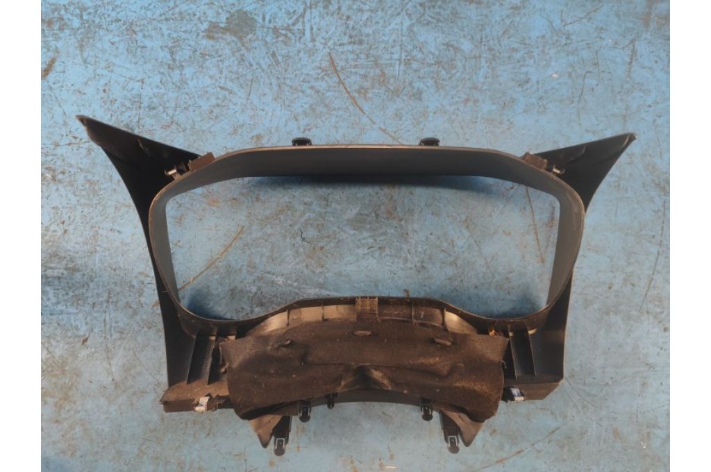 68240-6RB0A | Konsola deski rozdzielczej NISSAN X-TRAIL/ROGUE T33 20- (366985) - Zdjęcie 3