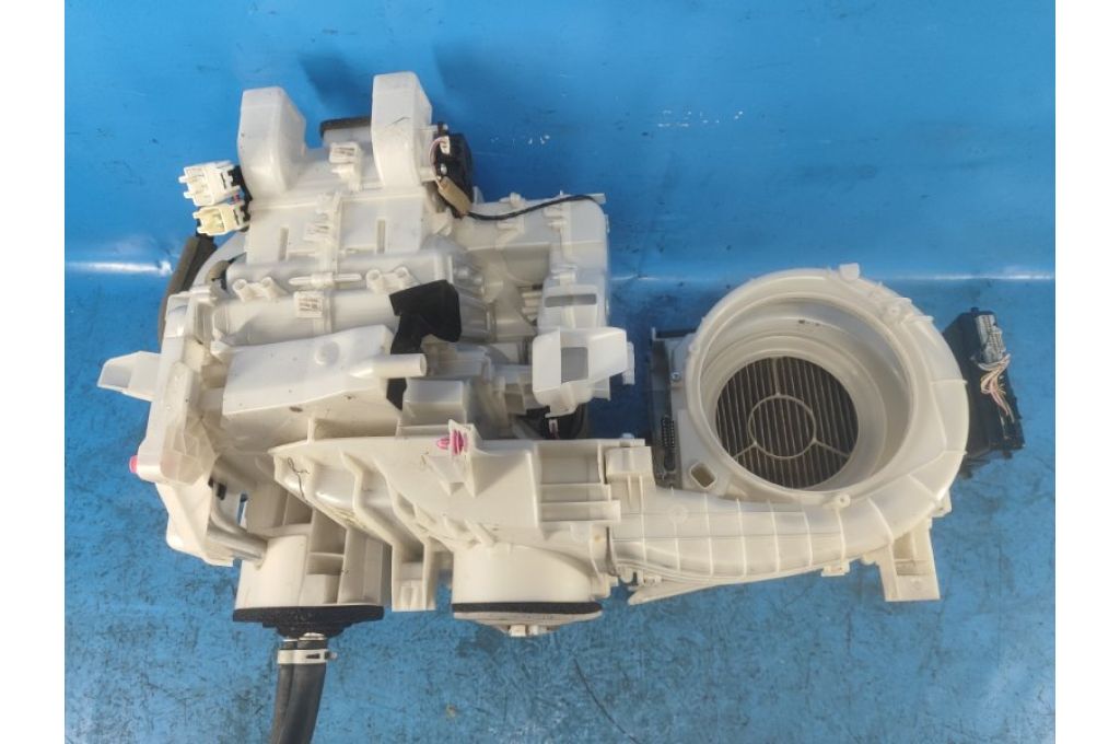 27110-6RC0A | obudowa nagrzewnicy NISSAN X-TRAIL/ROGUE T33 20- (367001) - Zdjęcie 2