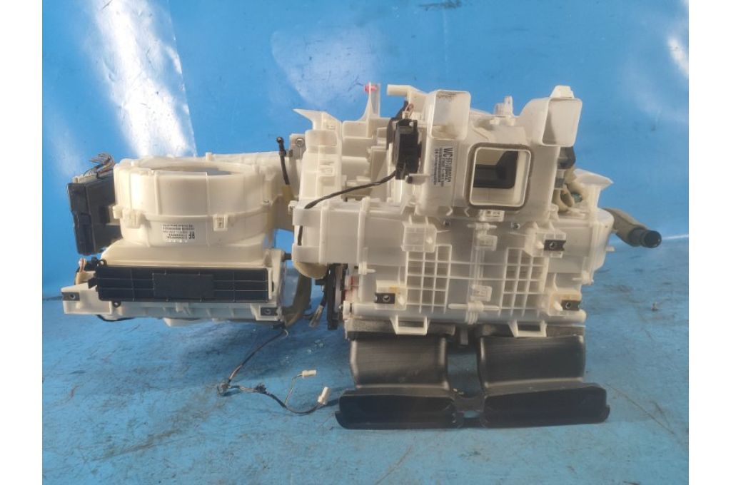 27110-6RC0A | obudowa nagrzewnicy NISSAN X-TRAIL/ROGUE T33 20- (367001) - Zdjęcie 8