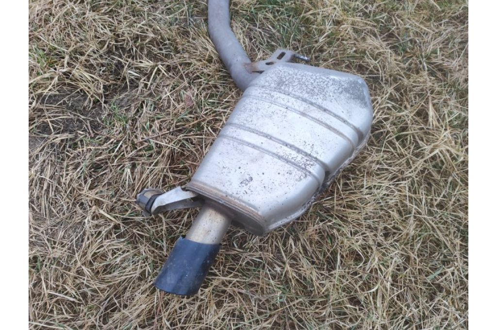 18 30 7 807 125 | Tłumik BMW 6 SERIES (F13) 12-18 (367235) - Zdjęcie 2