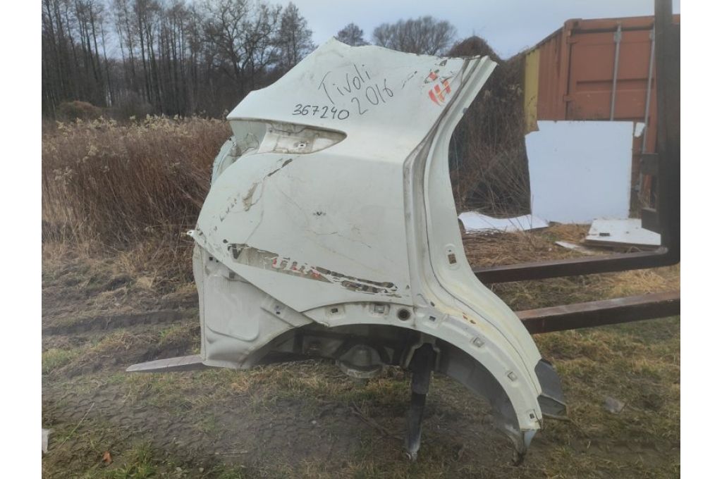 Tylna ćwiartka praw. SSANGYONG TIVOLI 15-19 (367240)