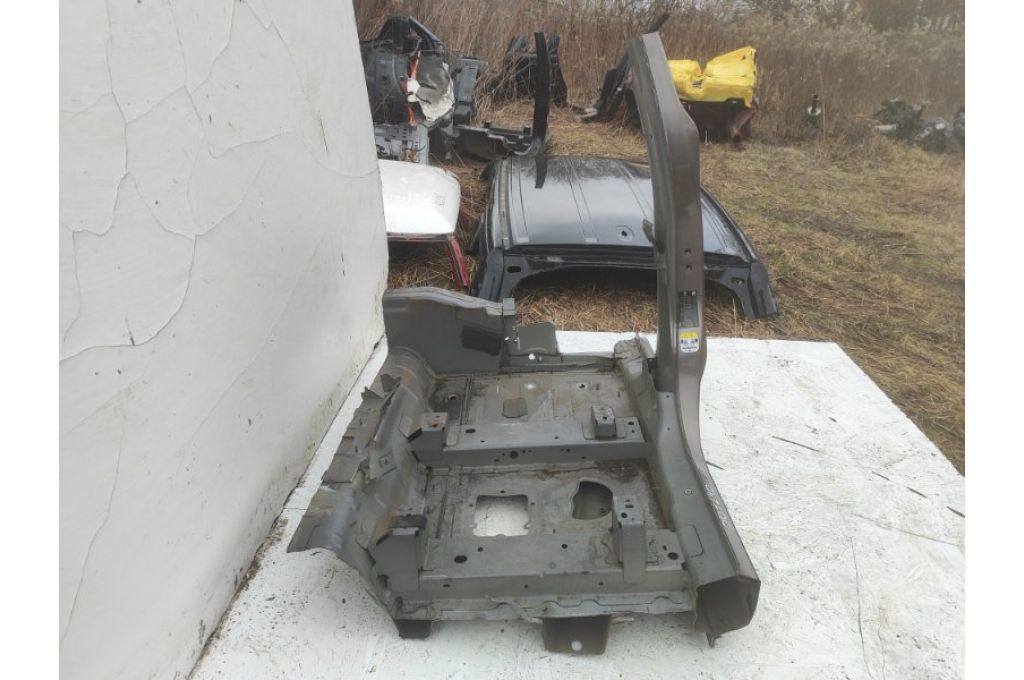 Centralny słupek nadwozia lew. LAND ROVER EVOQUE 19- (367246) - Zdjęcie 3