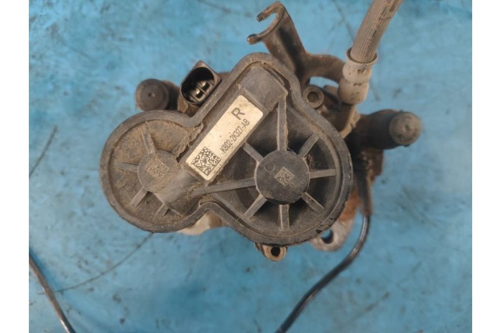 K8D2-2K327-AB | Zacisk hamulcowy tyl. praw. LAND ROVER EVOQUE 19- (367292) - Zdjęcie 5