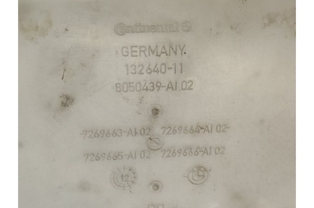 8050439 | Zbiornik spryskiwacza BMW 6 SERIES (F13) 12-18 (367512) - Zdjęcie 3
