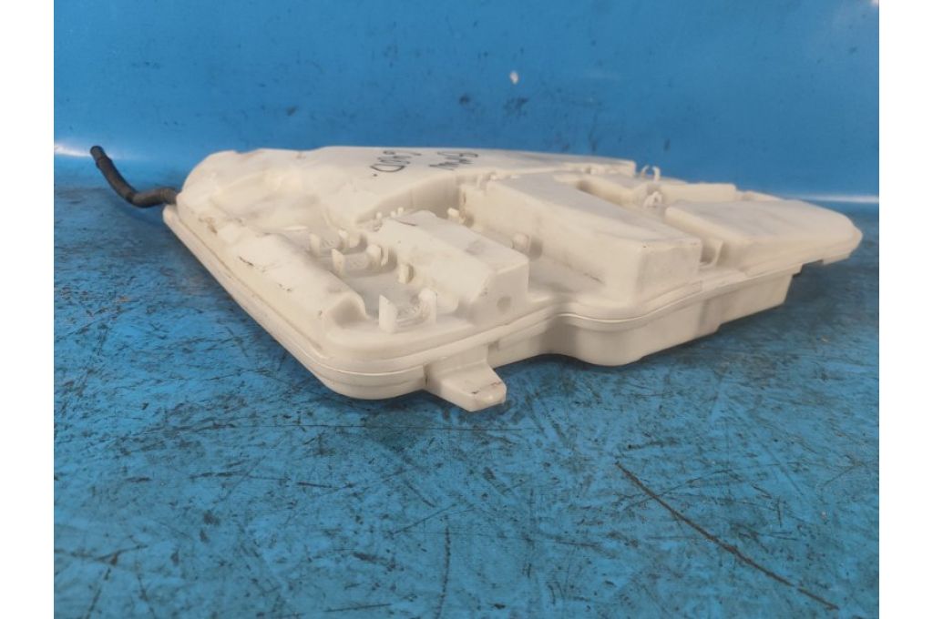 8050439 | Zbiornik spryskiwacza BMW 6 SERIES (F13) 12-18 (367512) - Zdjęcie 5