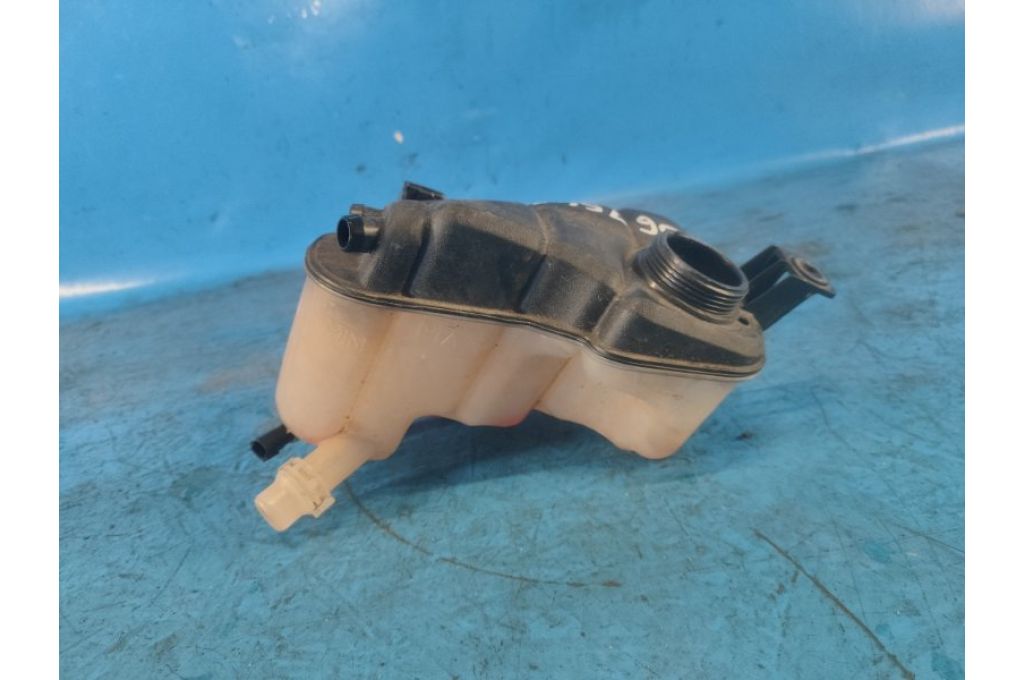 FK72-8K218-AA | Zbiorniczek wyrównawczy LAND ROVER DISCOVERY Sport 15-19 (367542) - Zdjęcie 2