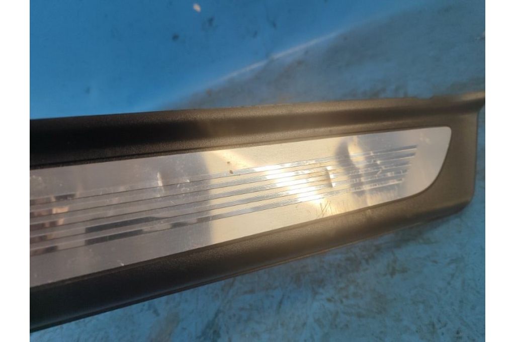 7219893 | wewnętrzna osłona progu lew. BMW 6 SERIES (F13) 12-18 (367553) - Zdjęcie 4