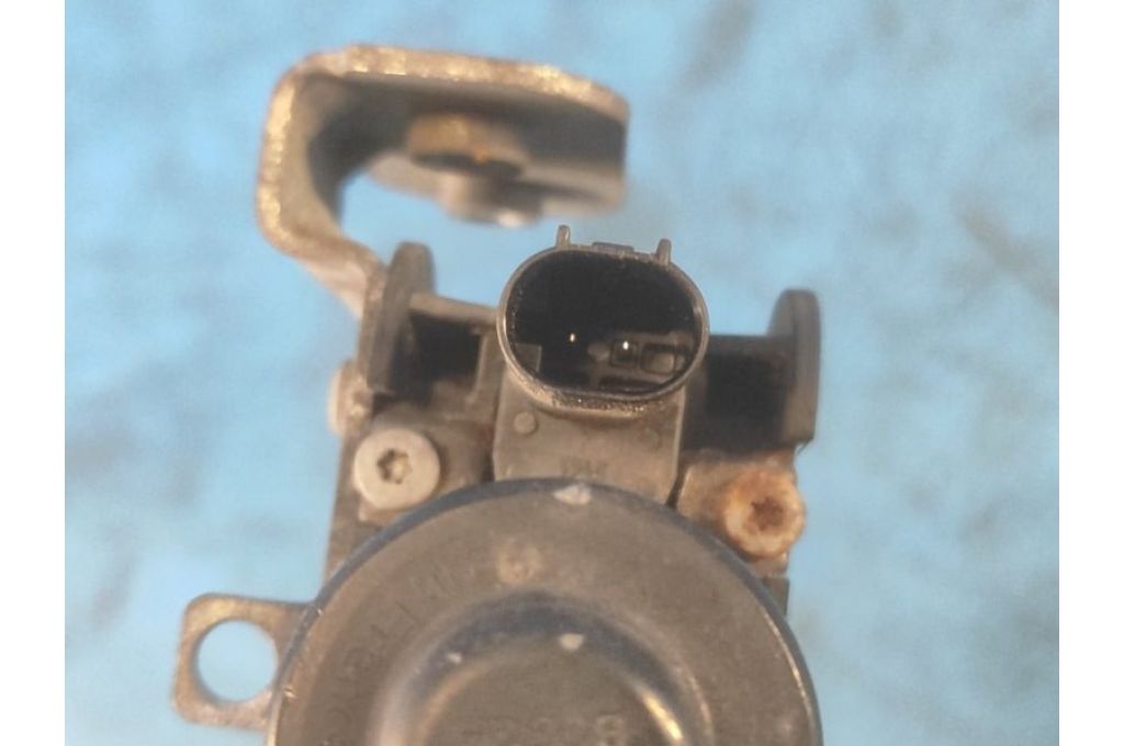 8517077 | zawór nagrzewnicy BMW 6 SERIES (F13) 12-18 (367676) - Zdjęcie 3