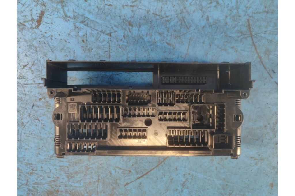 9252815 | Skrzynka bezpieczników BMW 6 SERIES (F13) 12-18 (367678) - Zdjęcie 2