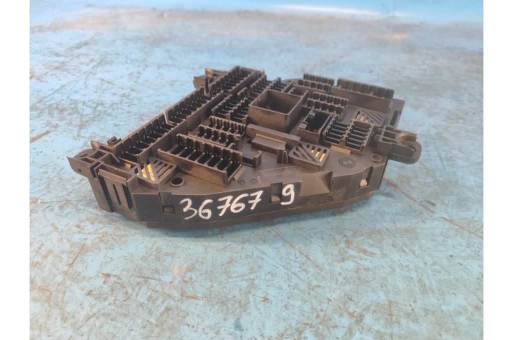 9252813 | Skrzynka bezpieczników BMW 6 SERIES (F13) 12-18 (367679) - Zdjęcie 3