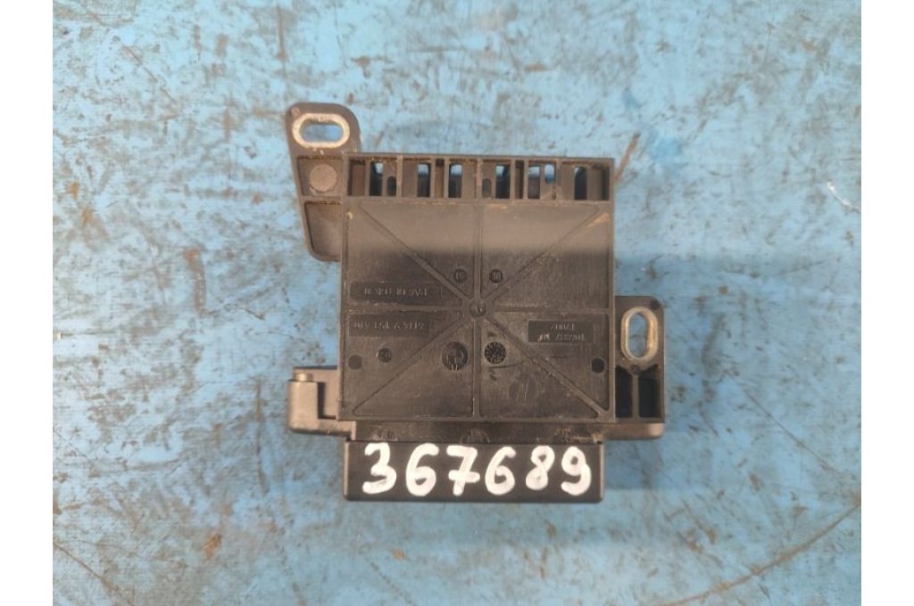 9153418 | Przekaźnik włączania wentylatora BMW 6 SERIES (F13) 12-18 (367689)