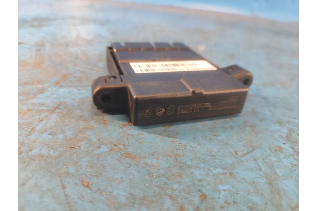 9153418 | Przekaźnik włączania wentylatora BMW 6 SERIES (F13) 12-18 (367689) - Zdjęcie 4