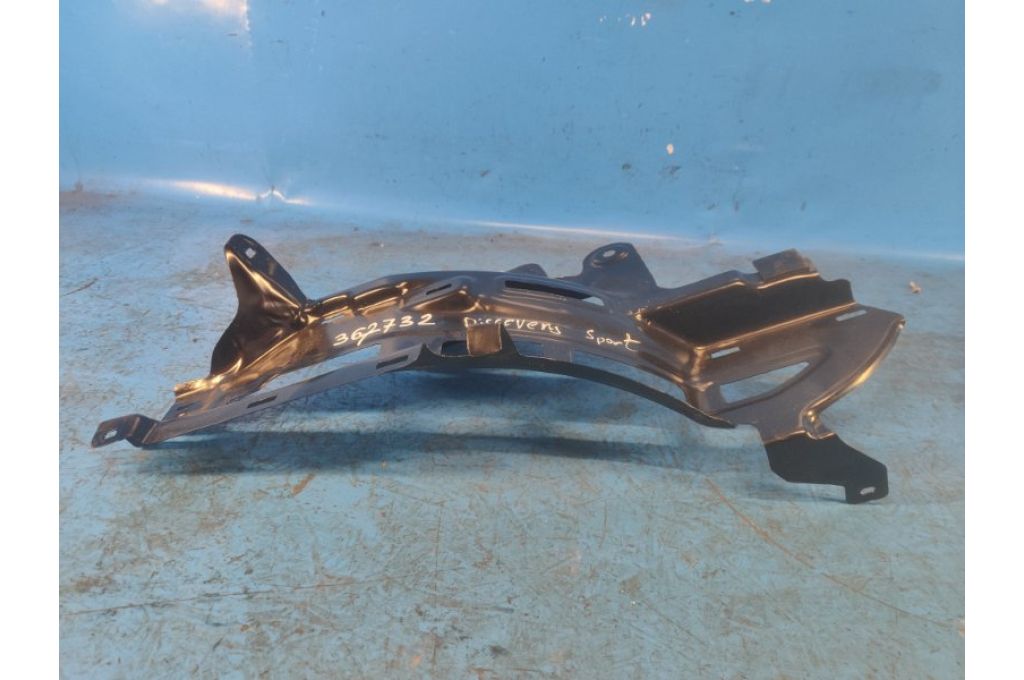 FK72-101184-AC | wspornik błotnika tyl. praw. LAND ROVER DISCOVERY Sport 15-19 (367732)