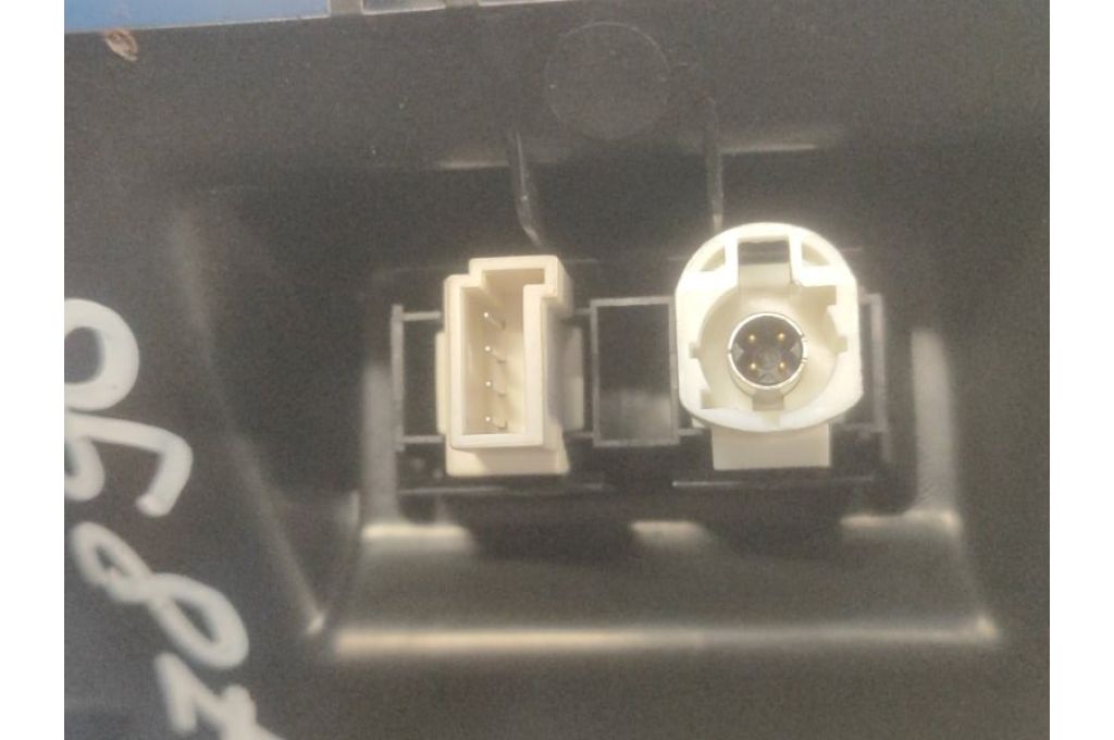 9286269 | Złącze USB MINI COOPER S R56 06-14 (367896) - Zdjęcie 5