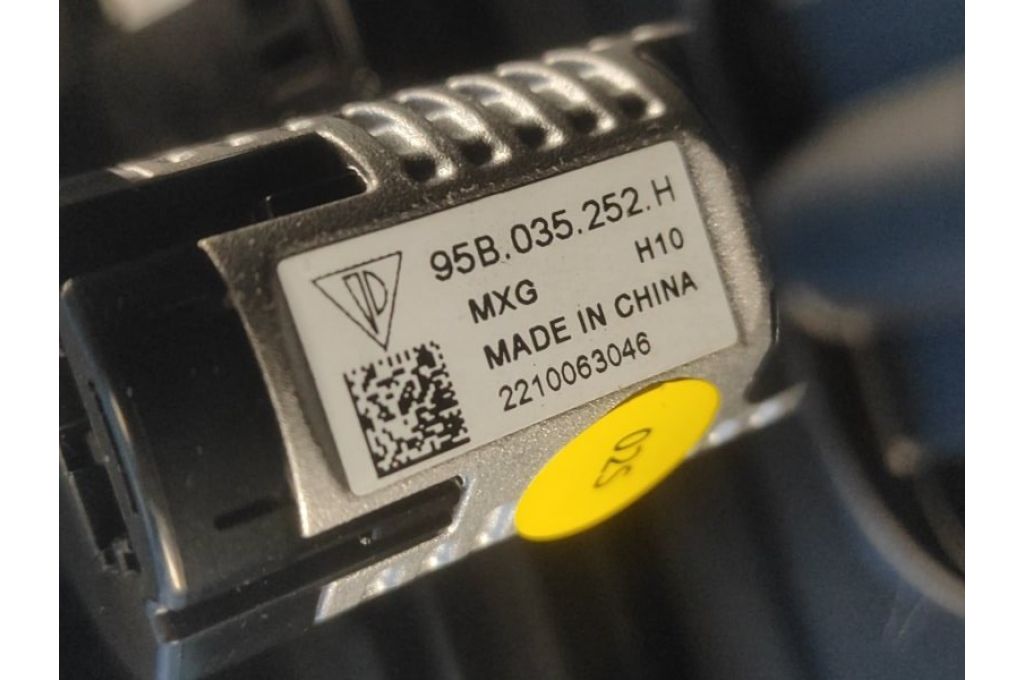 95B 864 378 D | Deflektor powietrza PORSCHE MACAN 18-22 (367897) - Zdjęcie 12