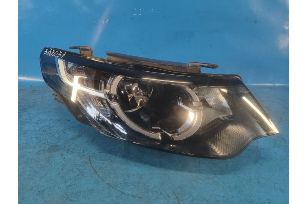 FK72-13W029-AD | Reflektor Lampa przednia przed. praw. LAND ROVER DISCOVERY Sport 15-19 (368051)