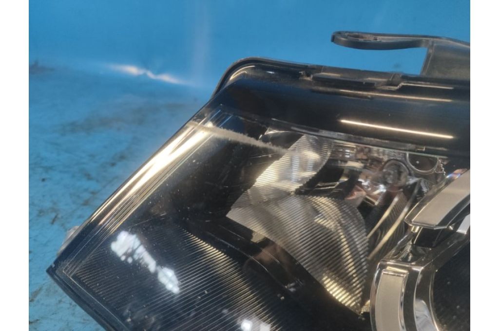 FK72-13W030-AD | Reflektor Lampa przednia przed. lew. LAND ROVER DISCOVERY Sport 15-19 (368055) - Zdjęcie 4