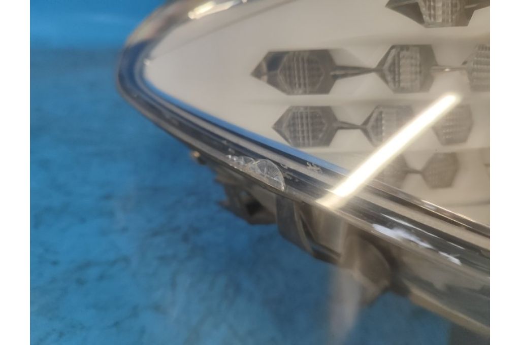 7203246 | Reflektor Lampa przednia praw. BMW 5 SERIES (F10) 11-13 (368073) - Zdjęcie 4