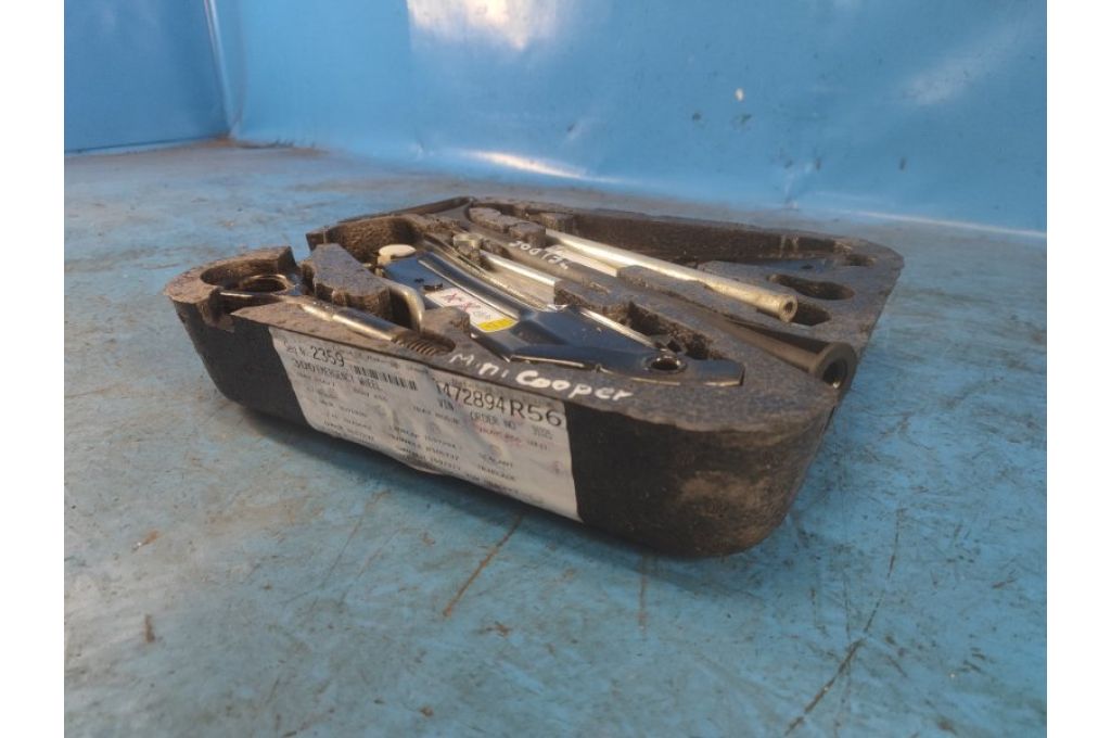 6778555 | Skrzynka narzędziowa MINI COOPER S R56 06-14 (368132) - Zdjęcie 2