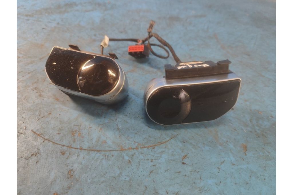 J8A2-13D767-BB | Przyciski na kierownicy LAND ROVER EVOQUE 19- (368151) - Zdjęcie 2