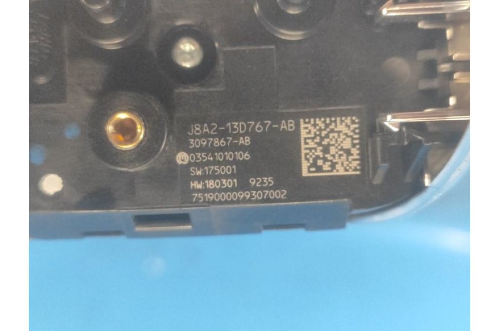 J8A2-13D767-BB | Przyciski na kierownicy LAND ROVER EVOQUE 19- (368151) - Zdjęcie 4