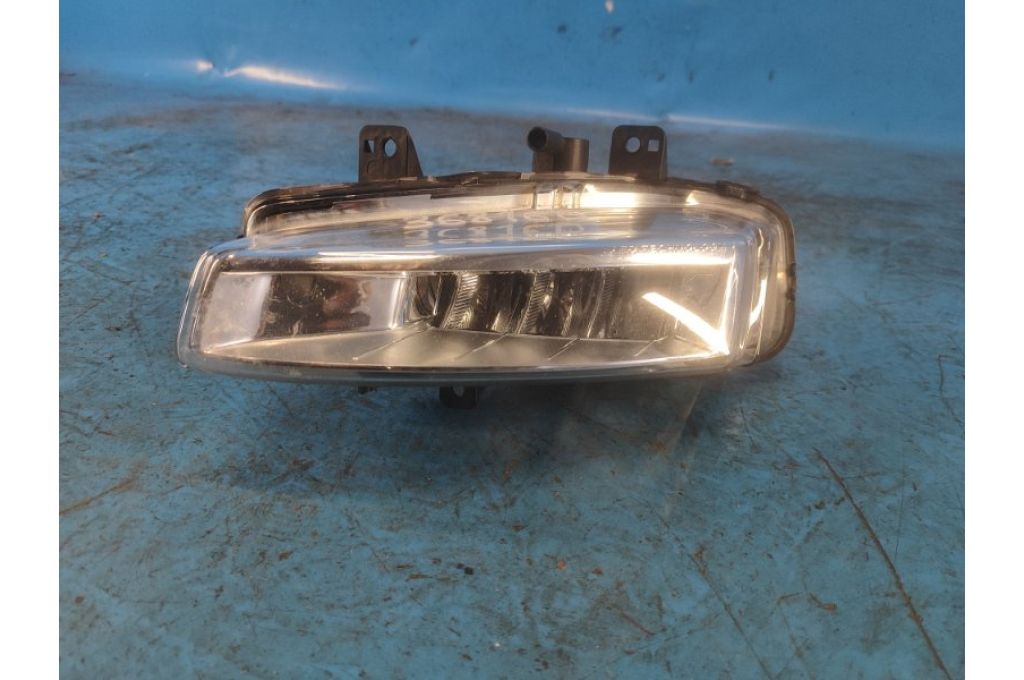 FJ32-15201-AC | Lampa przeciwmgielna lew. LAND ROVER DISCOVERY Sport 15-19 (368160)