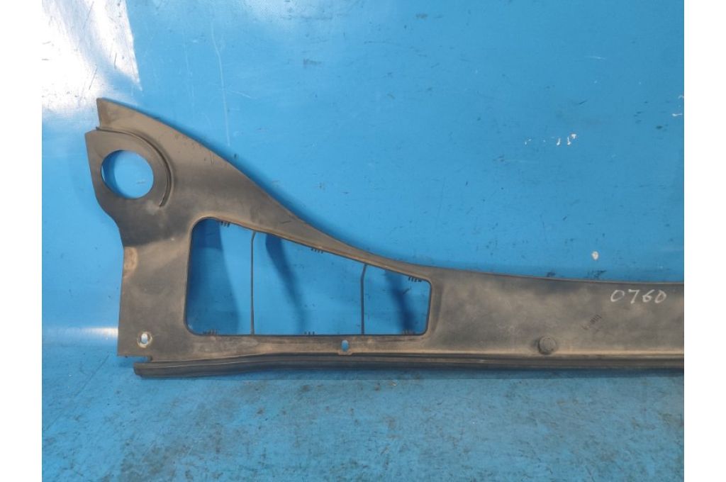 BM51-A02216-AF | Osłona pod przednią szybę FORD FOCUS 10-18 (368375) - Zdjęcie 3