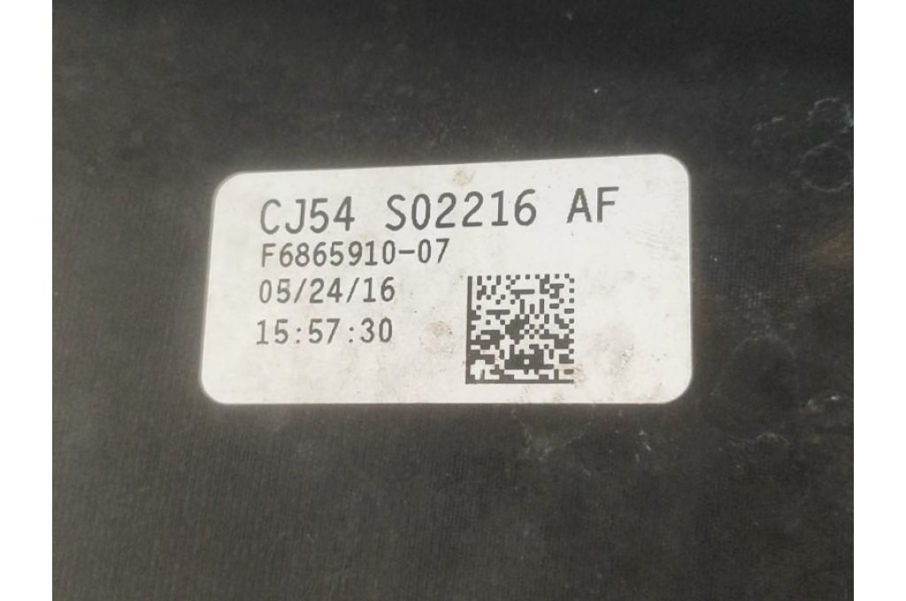 CJ54-S02216-AF | Osłona pod przednią szybę FORD ESCAPE 12-19 (368430) - Zdjęcie 8