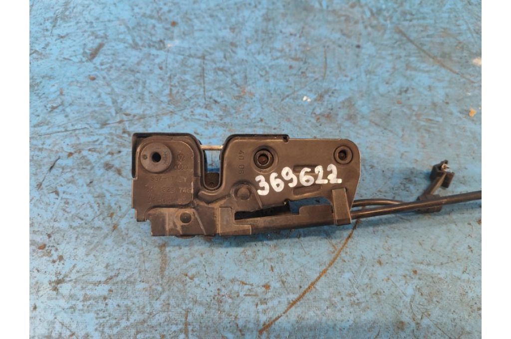 8R0 823 509 A | zamek maski AUDI Q5 08-16 (369622)