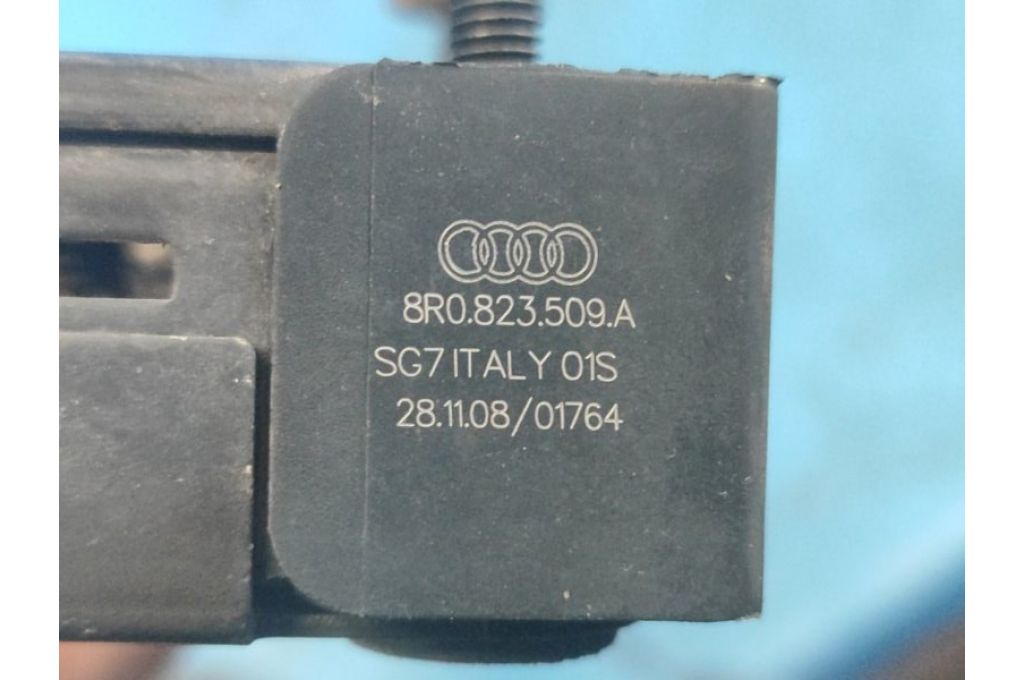 8R0 823 509 A | zamek maski AUDI Q5 08-16 (369622) - Zdjęcie 7
