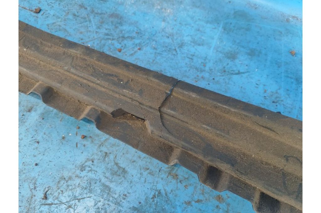8R0 805 594 B | Pas przedni AUDI Q5 08-16 (369623) - Zdjęcie 6