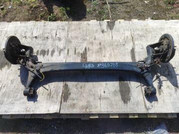Belka tylnego zawieszenia TOYOTA COROLLA 150 06-13