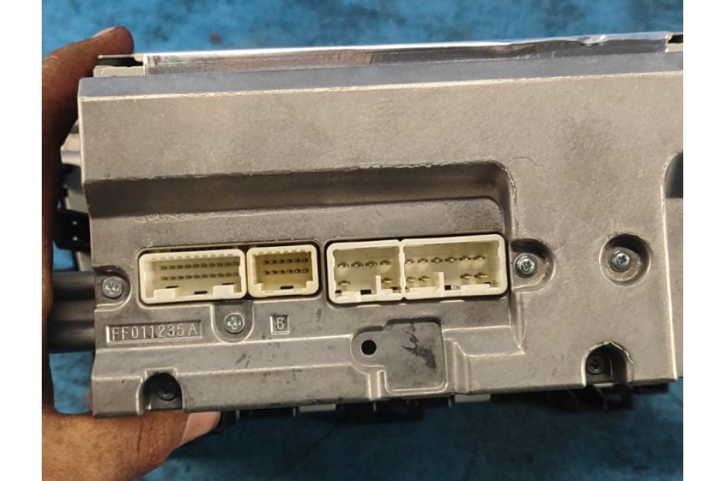 86120-47290 | radio TOYOTA PRIUS - 30 09-17 (369958) - Zdjęcie 7