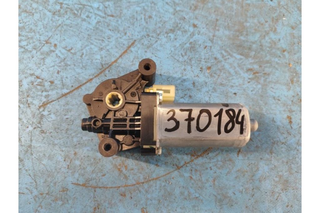 6004RA3395 | Silnik regulacji siedzenia FORD EXPEDITION 17- (370184)