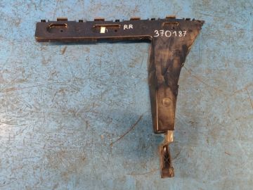 Wspornik tylnego zderzaka praw. FORD EXPEDITION 17-