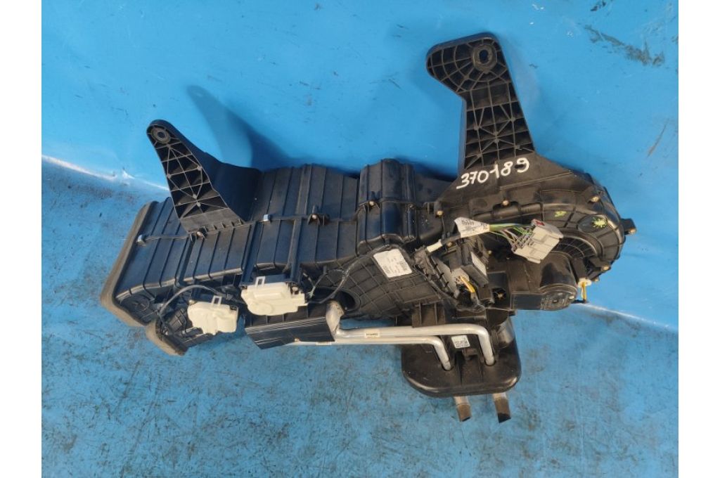 JL1Z19850AJ | Kompletne ogrzewanie tylne FORD EXPEDITION 17- (370189) - Zdjęcie 2