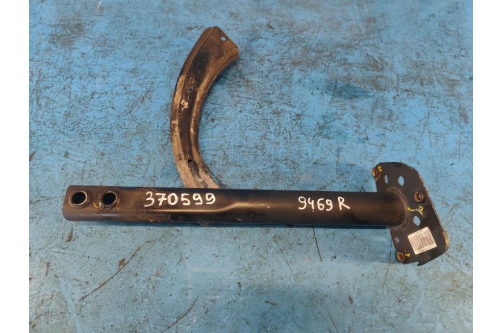 68248582AA | wspornik mocowania przedniej konsoli praw. JEEP RENEGADE (BU) 14- (370599)