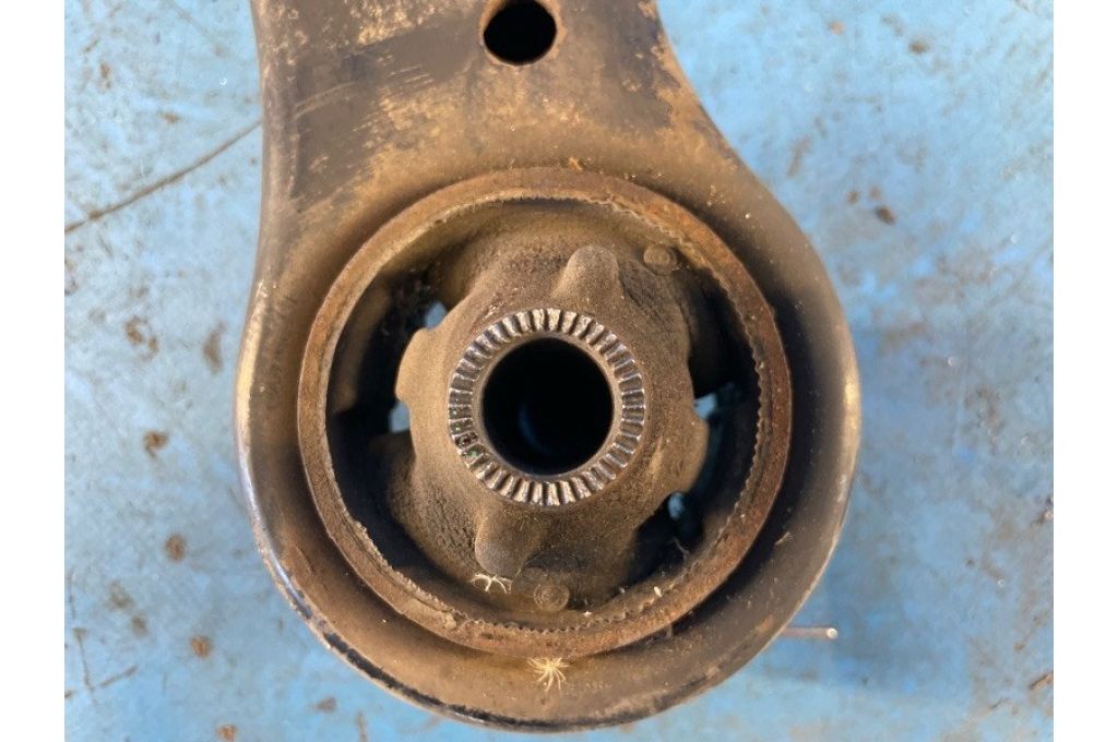48069-06150 | Dolne ramię przedniego zawieszenia lew. TOYOTA CAMRY 40 06-11 (370633) - Zdjęcie 4