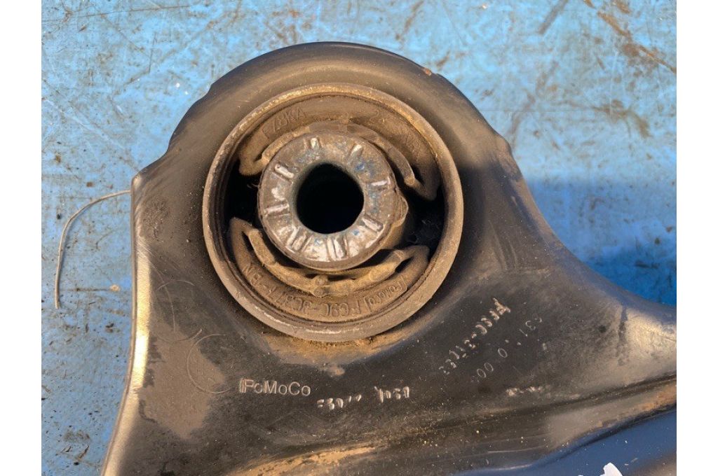 FG9Z-3079-E | Dolne ramię przedniego zawieszenia lew. FORD FUSION 14- (370667) - Zdjęcie 3