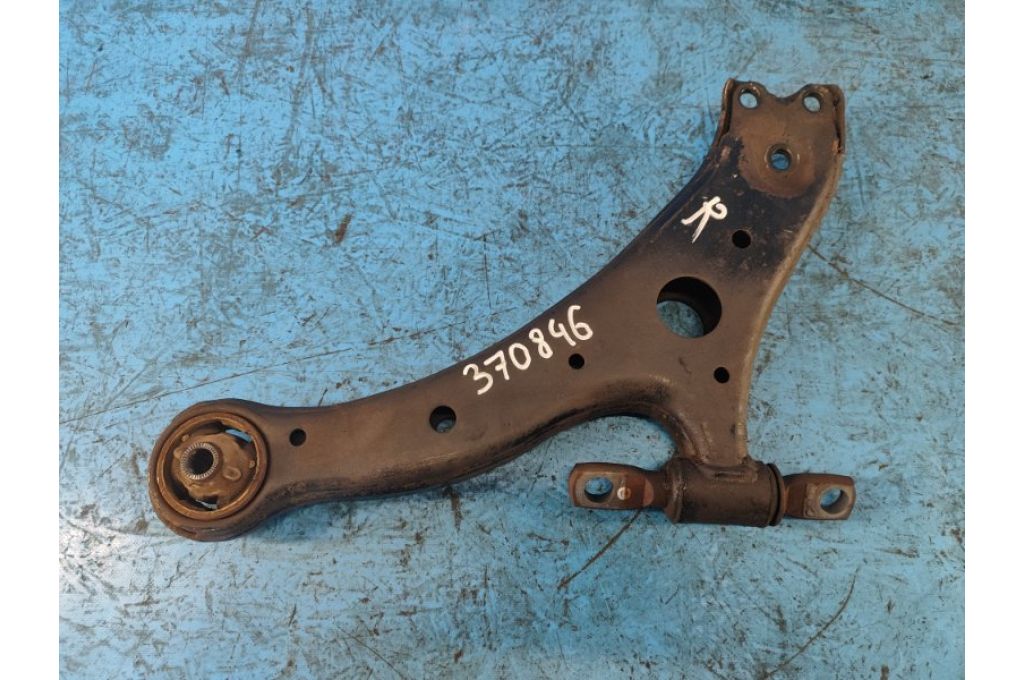 48068-06150 | Dolne ramię przedniego zawieszenia praw. TOYOTA CAMRY 40 06-11 (370846)