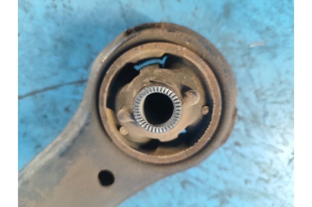 48068-06150 | Dolne ramię przedniego zawieszenia praw. TOYOTA CAMRY 40 06-11 (370846) - Zdjęcie 4