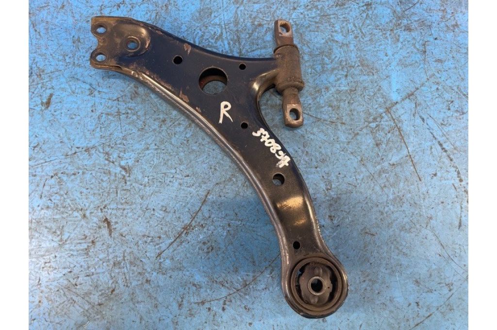 48068-06150 | Dolne ramię przedniego zawieszenia praw. TOYOTA CAMRY 40 06-11 (370897)