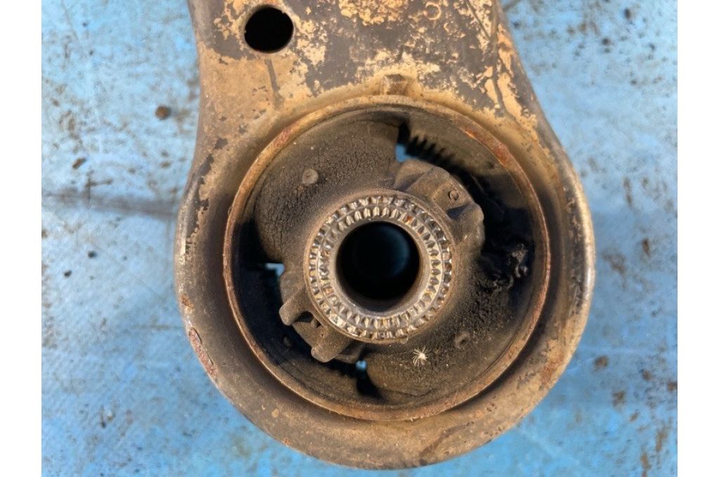 48068-08040 | Dolne ramię przedniego zawieszenia praw. TOYOTA SIENNA 11-16 (370911) - Zdjęcie 4